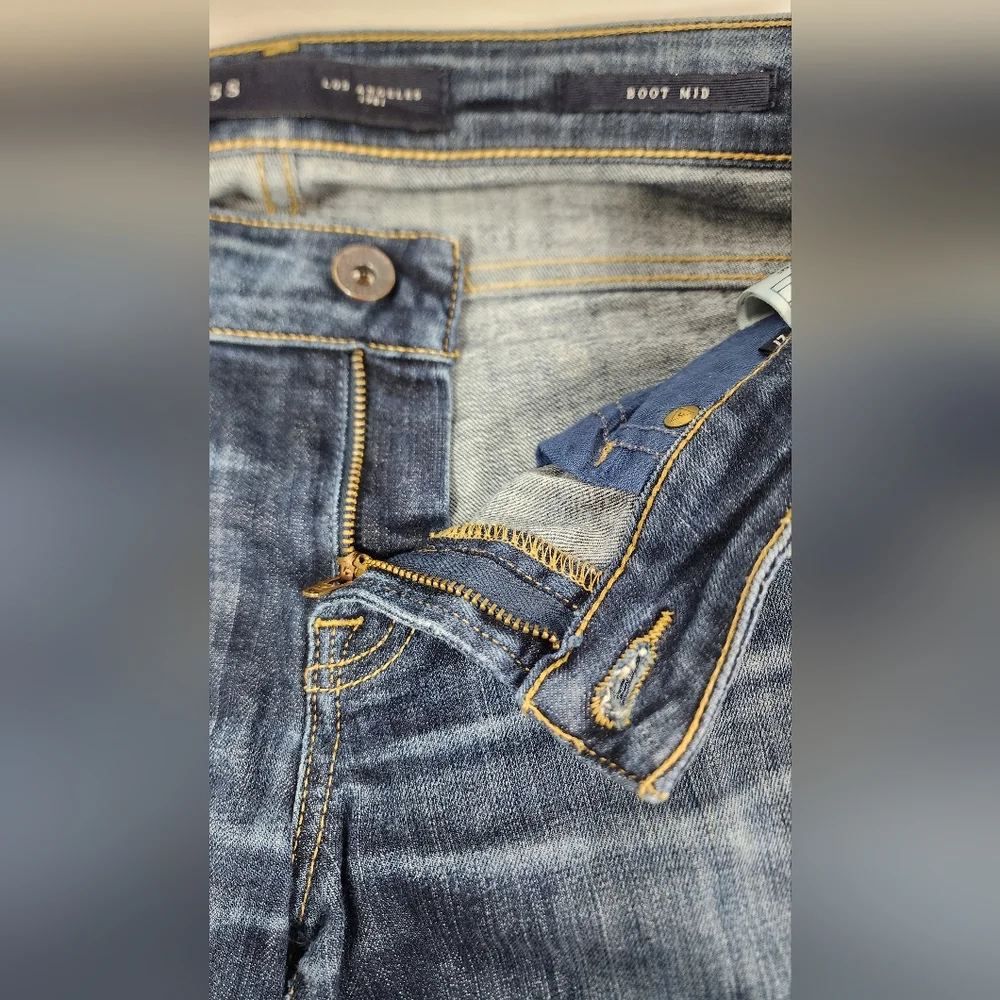 GUESS BOOT MID WOMEN'S JEANS, SIZE 27, MEDIUM WASH BLUE